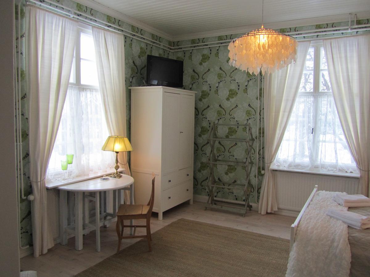 Hotelli Huiskankorpi Boutique Hotel Nivala Экстерьер фото