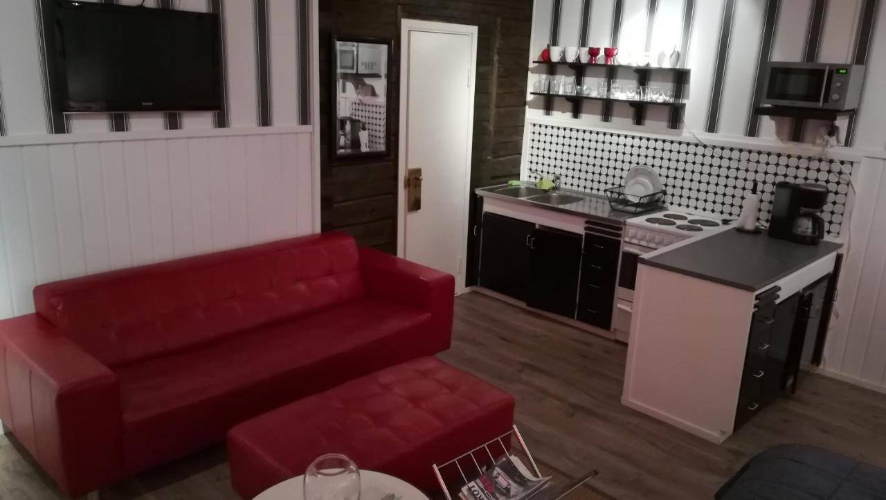 Hotelli Huiskankorpi Boutique Hotel Nivala Экстерьер фото
